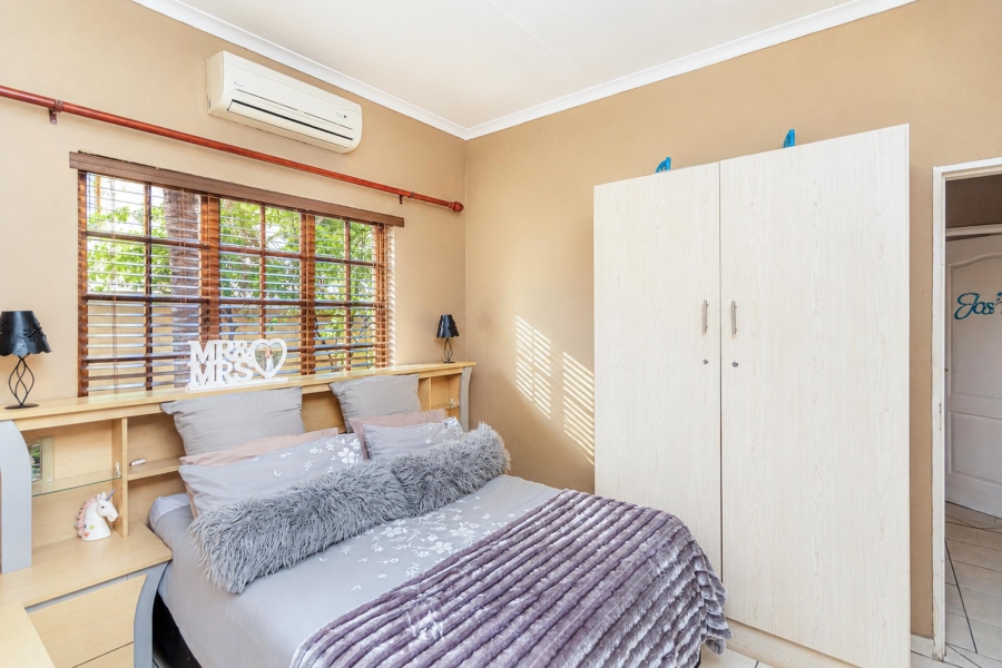 3 Bedroom Property for Sale in Safari Gardens North West